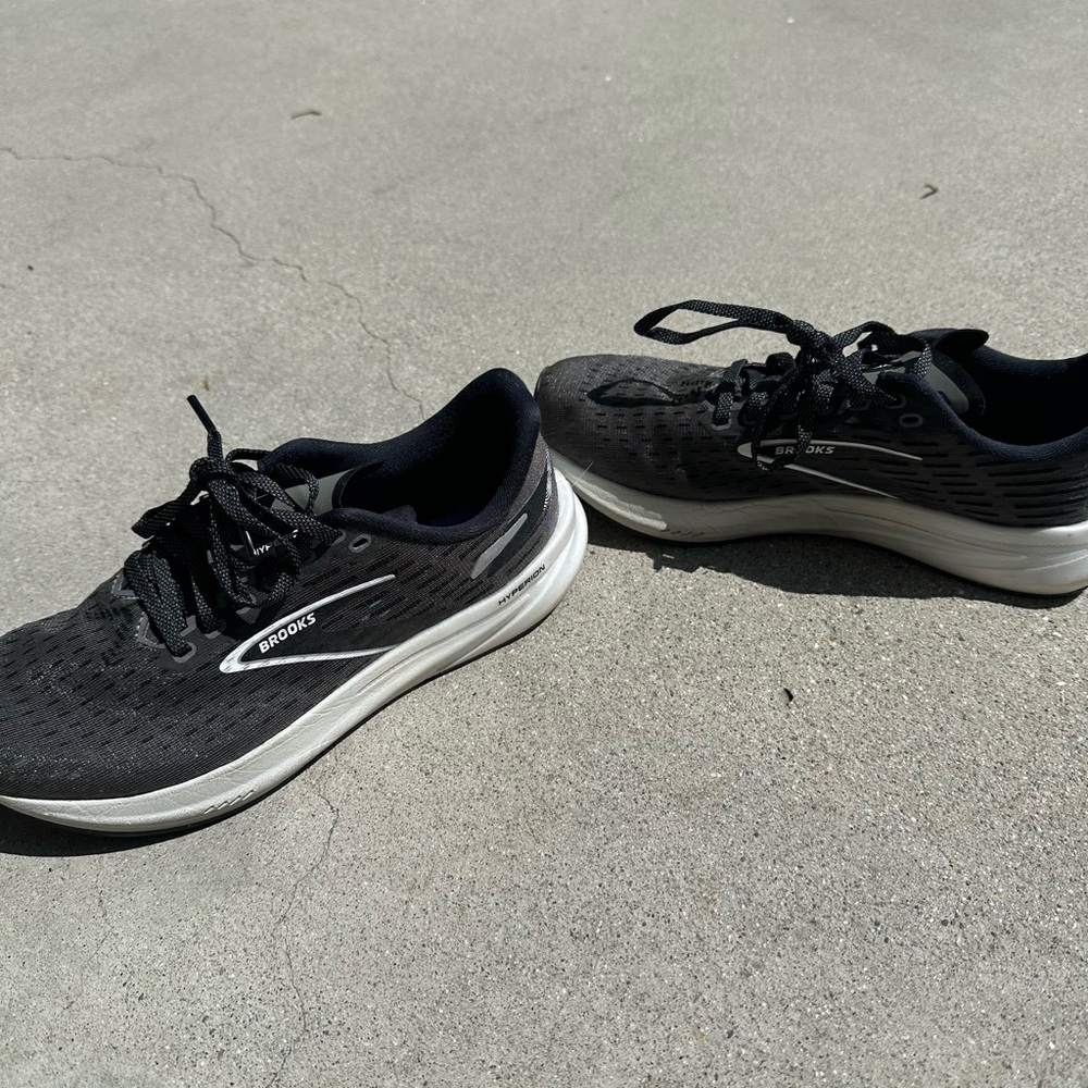 EUC Brooks Hyperion Training Shoe - Picture 4 of 8